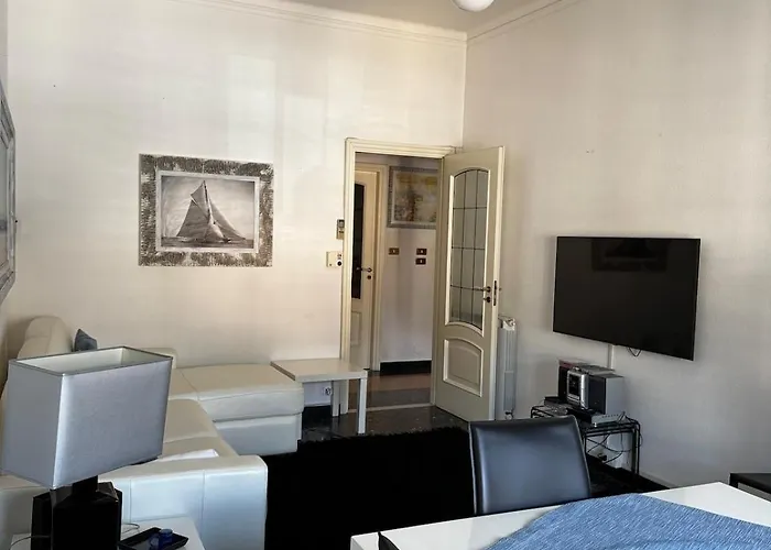 Apartamento Quadrilocale A 2 Passi Dal Mare *
